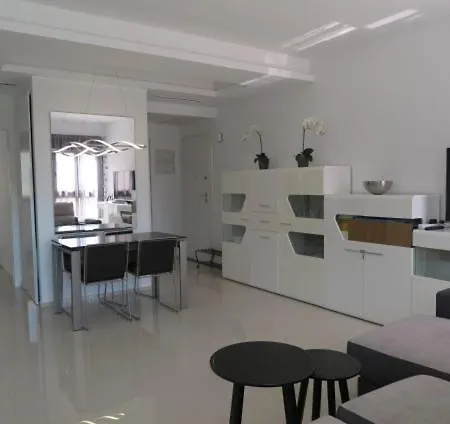 White Luxury * Arenales del Sol